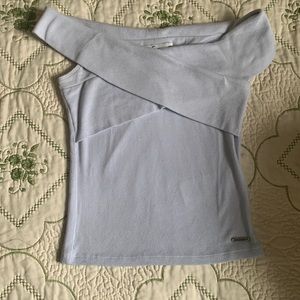 Off-the-shoulder Hollister top